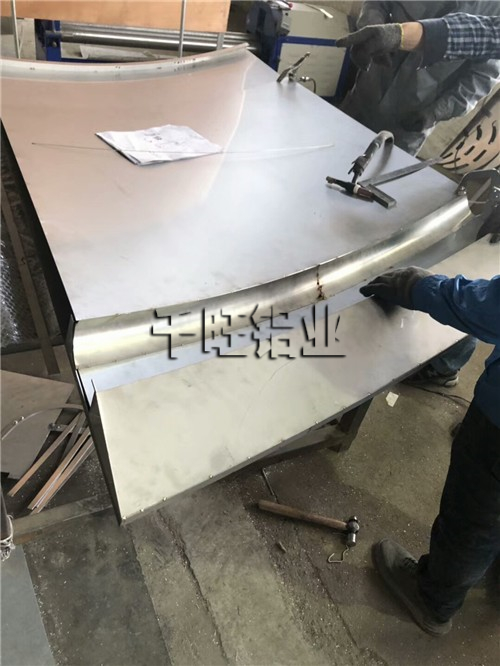千旺包柱鋁單闆公司讓您快速的定制到質量好的包柱鋁單闆